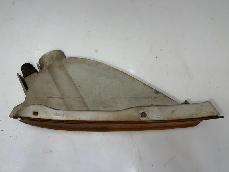 1996 1997 Toyota Rav4 Park Lamp Turn Signal Bumper Mounted LH Driver Side OEM 8152042020