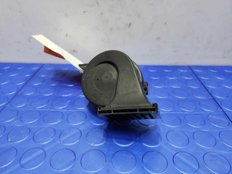 2014-2015 Cadillac CTS Low Note Horn Assembly Genuine OEM 23195009