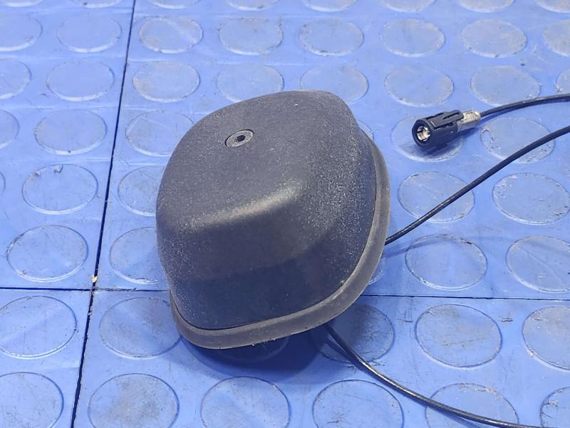 2006 Mercedes-Benz W219 CLS500 Radio Antenna Assembly Genuine OEM 2208202375