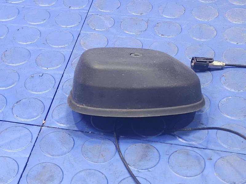 2006 Mercedes-Benz W219 CLS500 Radio Antenna Assembly Genuine OEM 2208202375