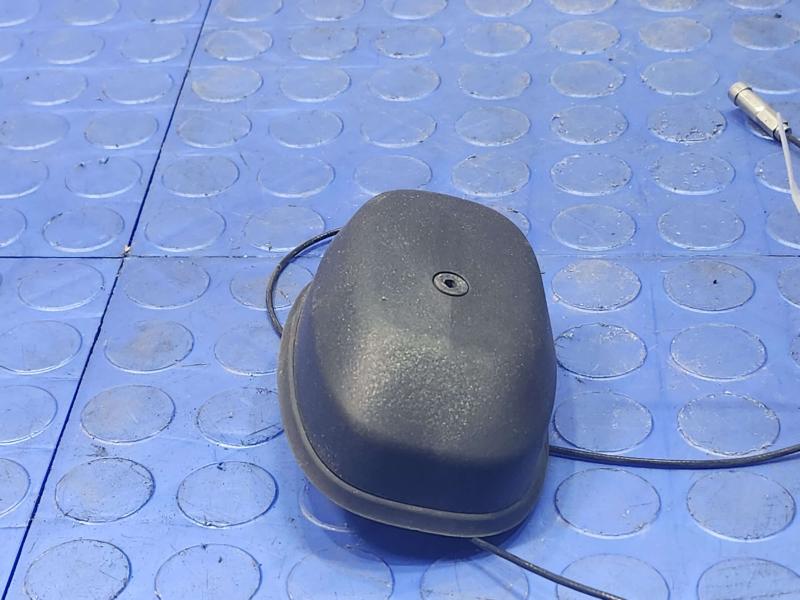 2006 Mercedes-Benz W219 CLS500 Radio Antenna Assembly Genuine OEM 2208202375