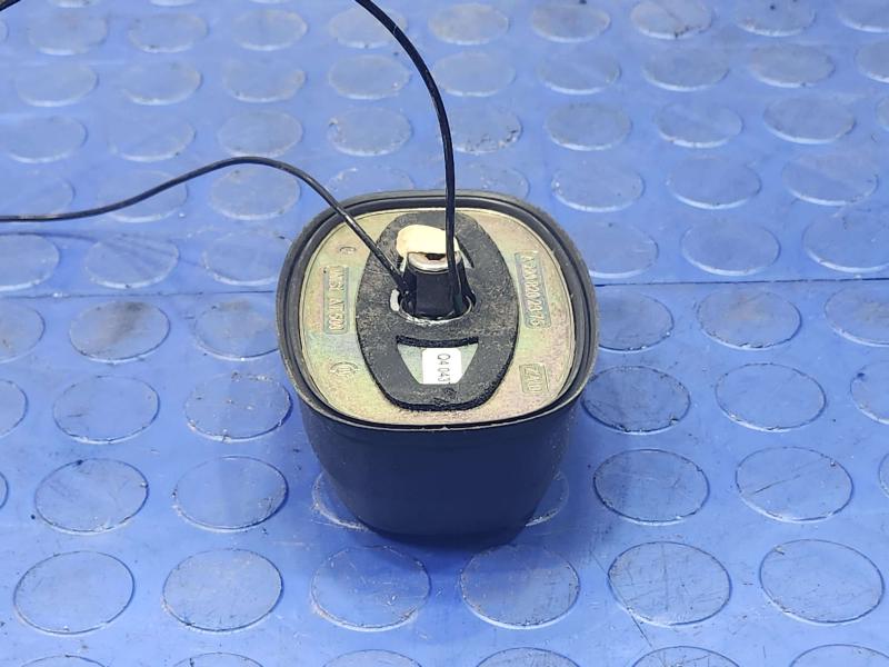 2006 Mercedes-Benz W219 CLS500 Radio Antenna Assembly Genuine OEM 2208202375