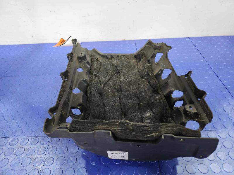 2014 Chevrolet Silverado 1500 Engine Cover
