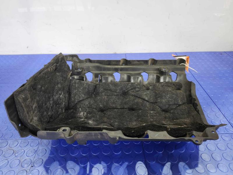 2014 Chevrolet Silverado 1500 Engine Cover