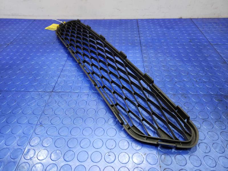 2014-2016 Nissan Rogue Front Bumper Lower Grille Genuine OEM 622544BA0A