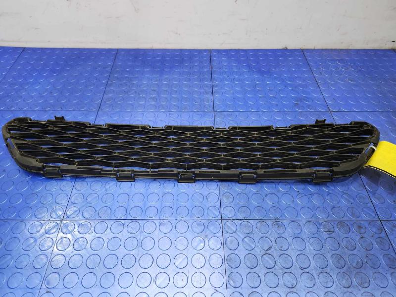 2014-2016 Nissan Rogue Front Bumper Lower Grille Genuine OEM 622544BA0A