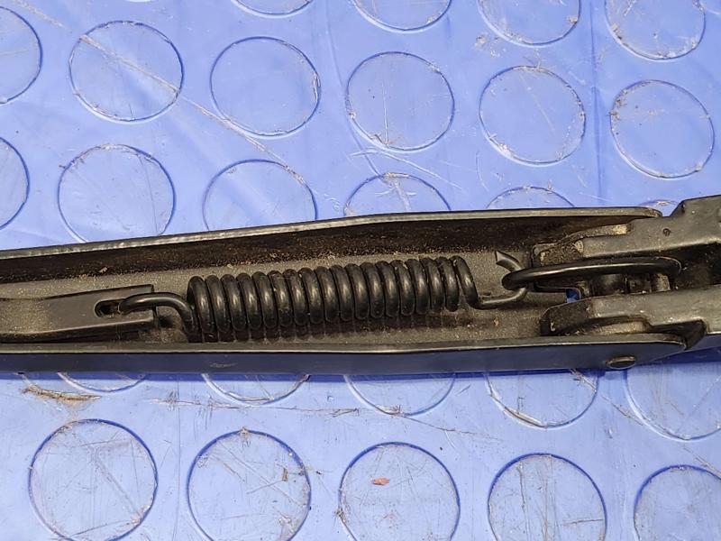 2015 Volkswagen Beetle Wiper Arm