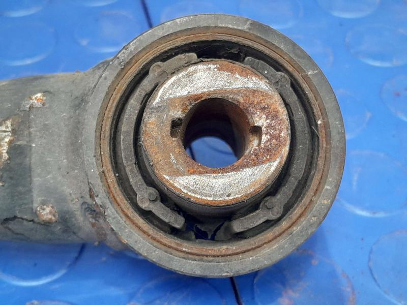 2013 Ford Fusion Lower Control Arm Rr