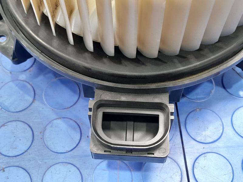 2013 Ford Fusion Blower Motor