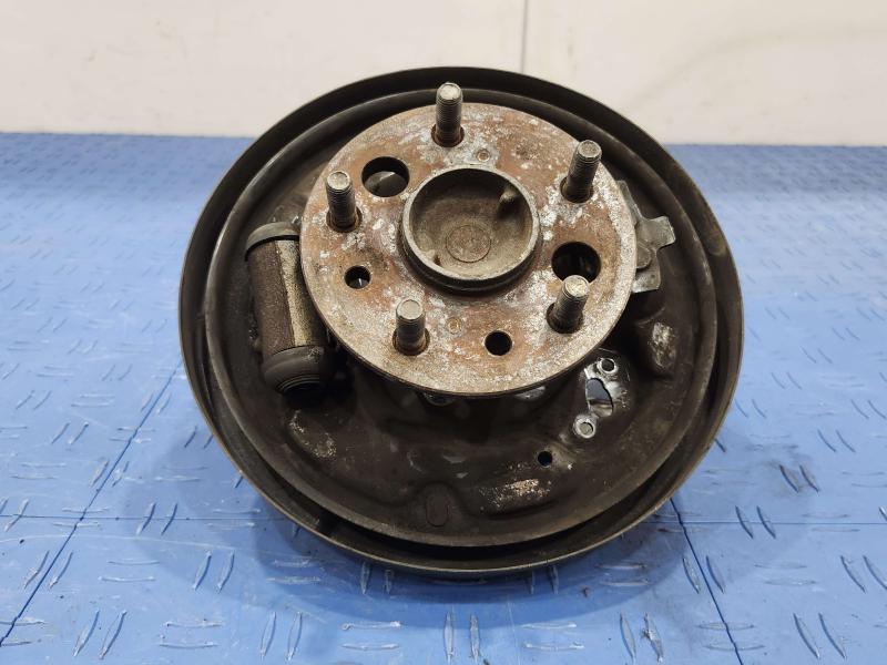 2002 Toyota Camry Rear Knuckle/Stub Axle