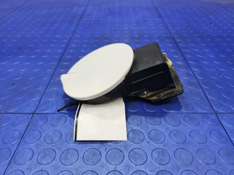 2001-2007 Dodge Caravan Fuel Fill Door Gas Flap White PW1 Genuine OEM 4860572AF