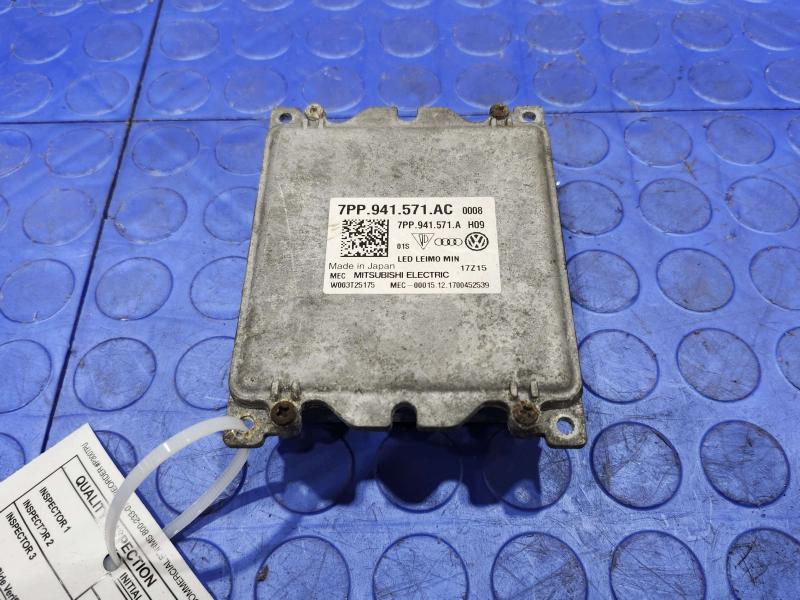 2018 Volkswagen Passat Headlamp Assembly