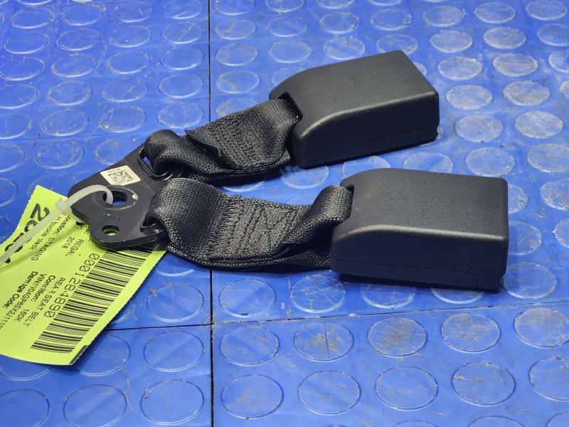 2018 Buick Regal Rear Seat Belt