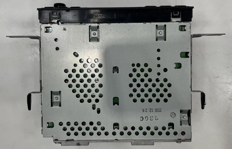 2001 Isuzu Trooper Audio & Visual Equip.(Radio)