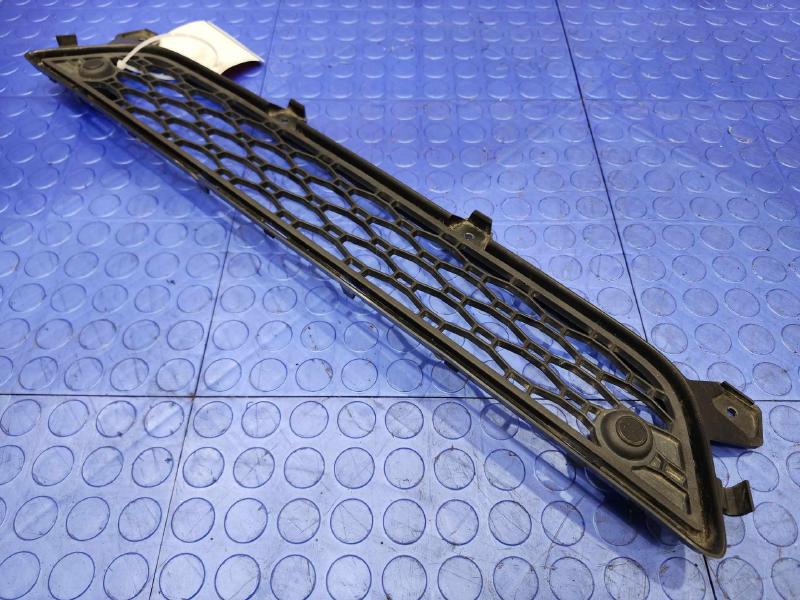 2012 Volvo XC60 Grille