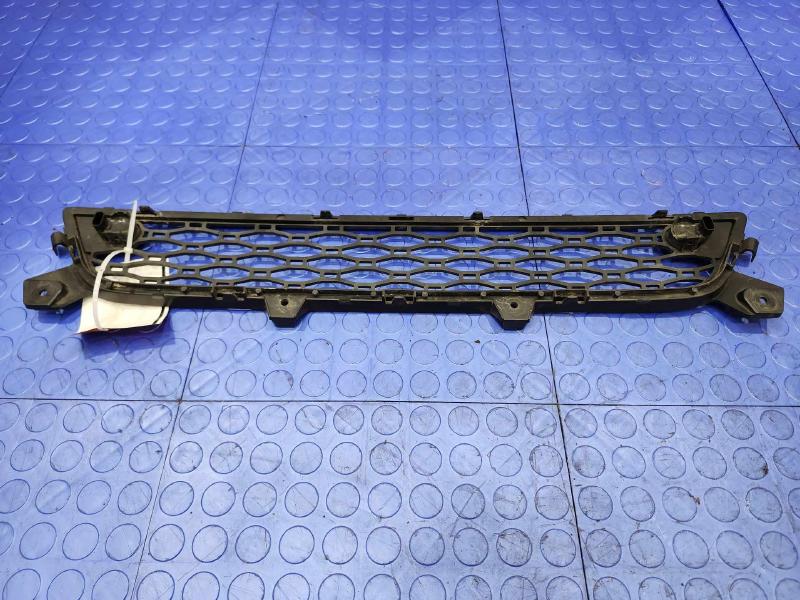 2012 Volvo XC60 Grille
