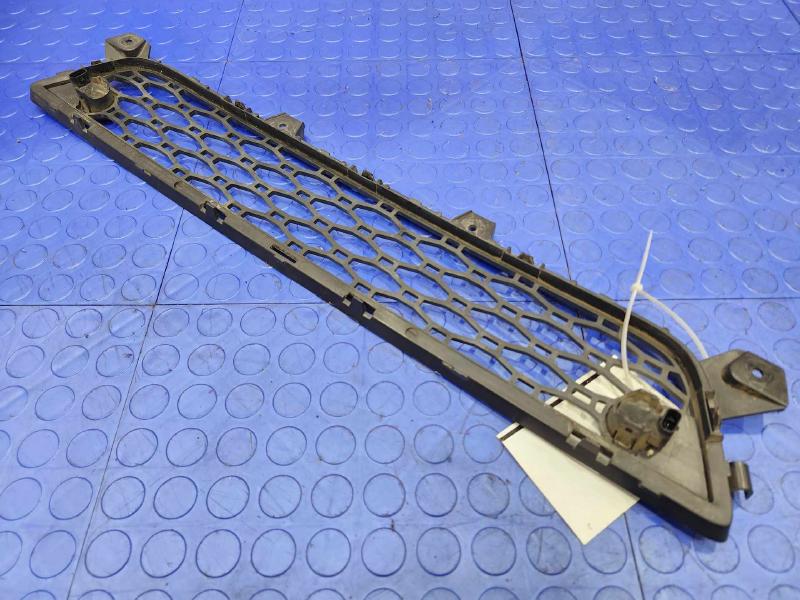2012 Volvo XC60 Grille