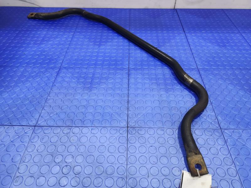 2014 Chevrolet Silverado 1500 Stabilizer Bar