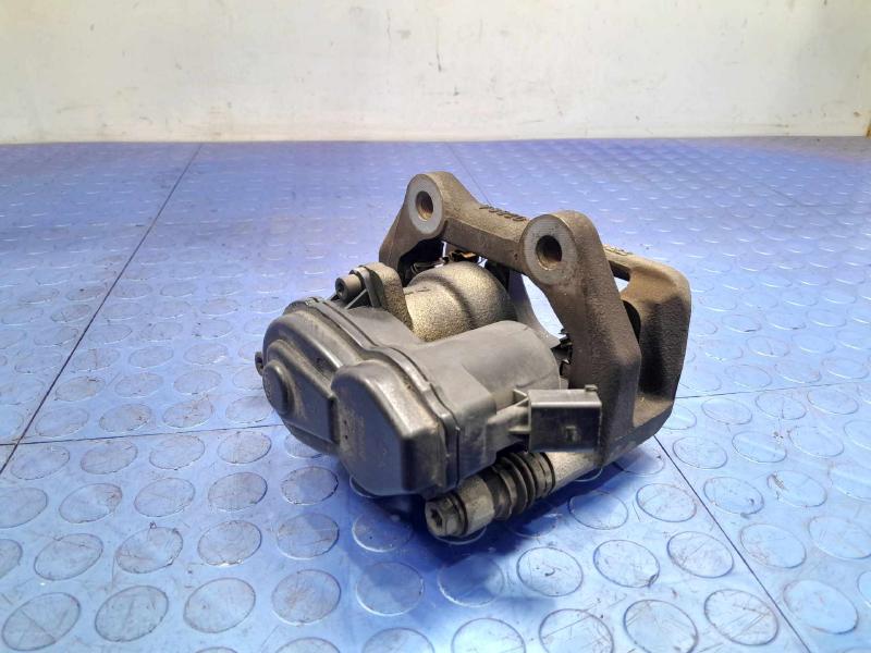 2014 Acura RLX Caliper