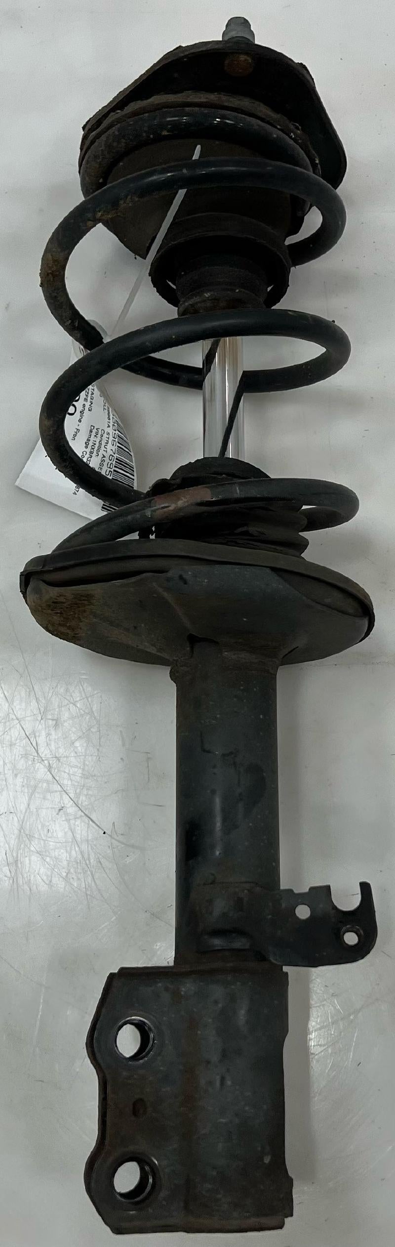2003 - 2008 Toyota Corolla Front Strut Assembly RH Passenger Side OEM 48510A9320