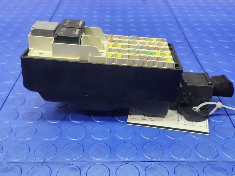 2017 Jaguar XE Cabin Fuse Box Relay Junction Block Genuine OEM GX73-14K131-DA