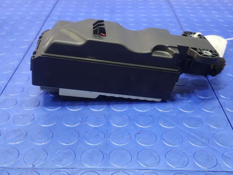 2017 Jaguar XE Cabin Fuse Box Relay Junction Block Genuine OEM GX73-14K131-DA