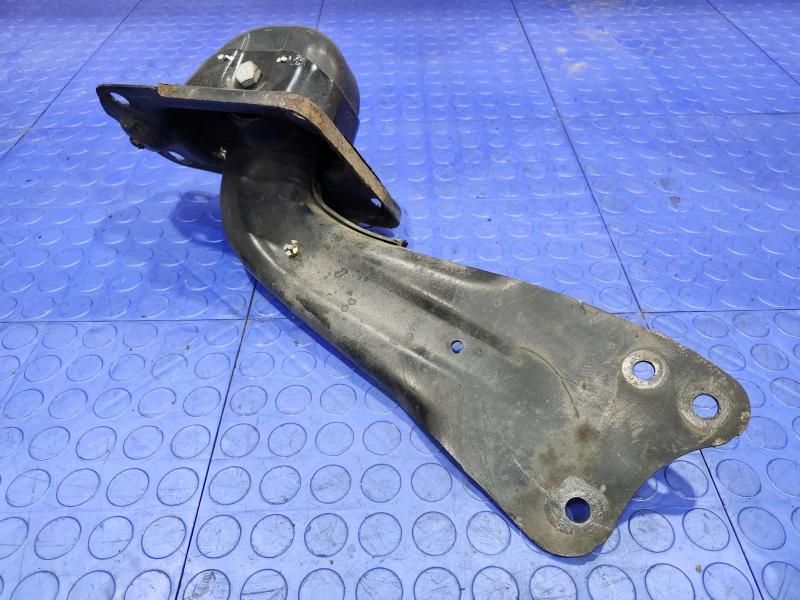 2018 Volkswagen Passat Lower Control Arm Rr