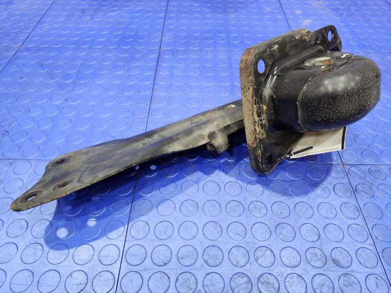 2018 Volkswagen Passat Lower Control Arm Rr