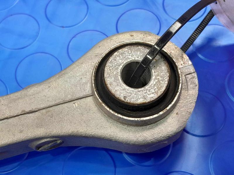 2022 Dodge Charger Lower Control Arm Rr