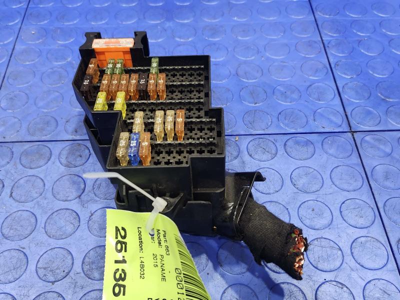 2015 Porsche Panamera Cabin Fuse Box
