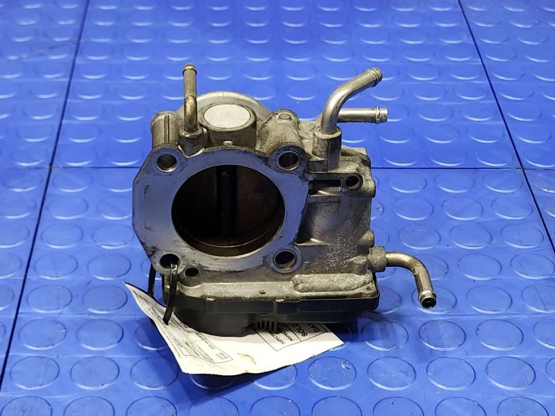 2002 Toyota Camry Throttle Body/Valve Assy