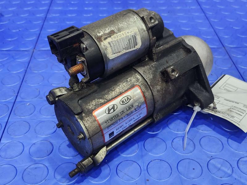 2011 Kia Sorento Starter Motor