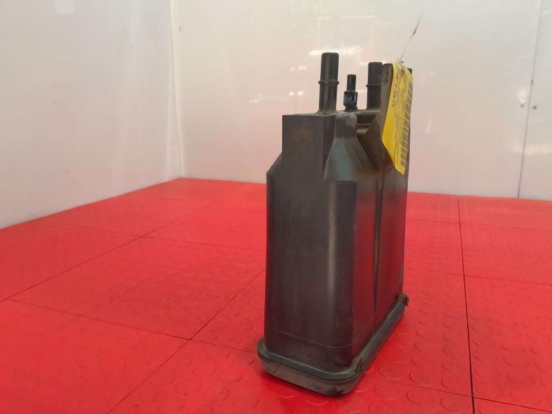 2014 Chevrolet Silverado 1500 Evaporator Canister