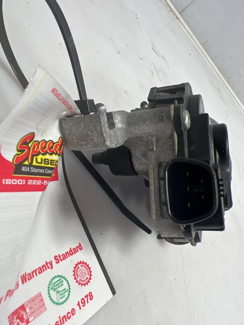 2011 - 2015 Kia Sorento Front Windshield Wiper Motor OEM 981101U000