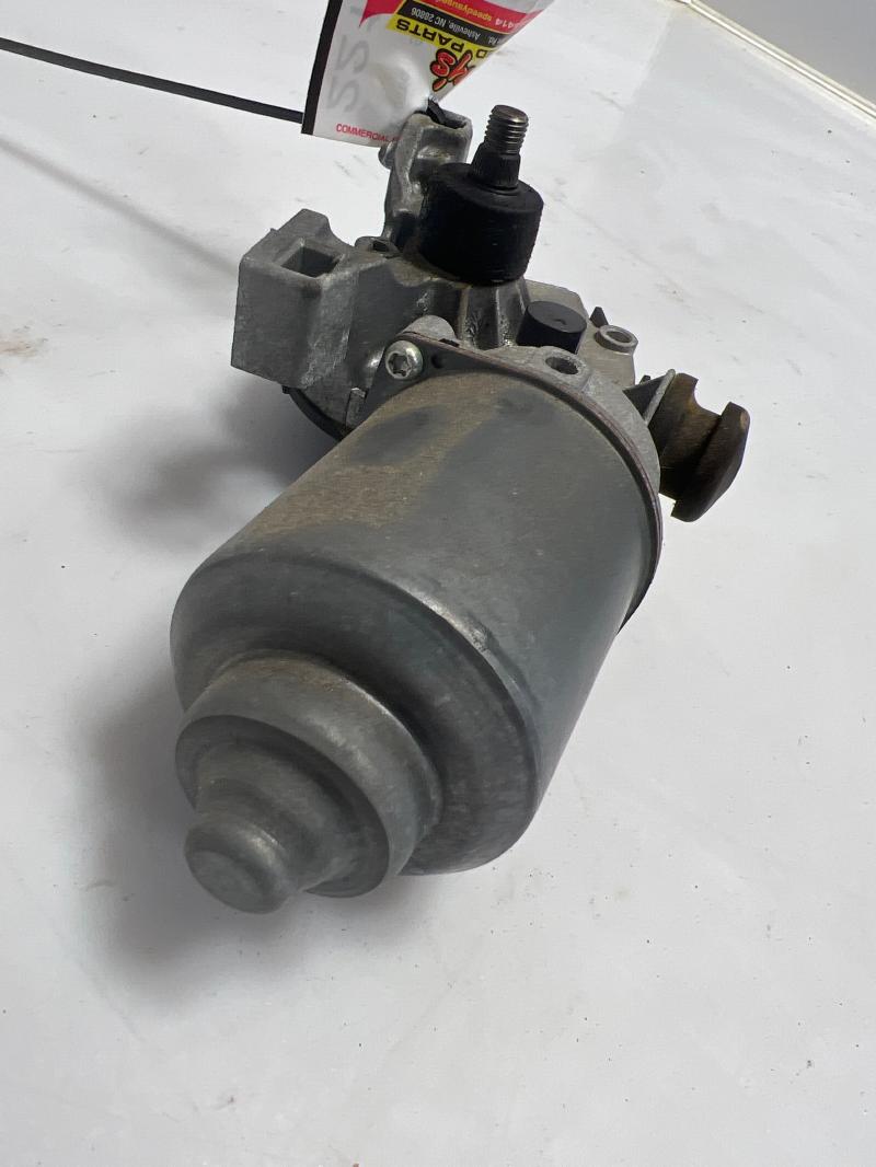 2011 - 2015 Kia Sorento Front Windshield Wiper Motor OEM 981101U000