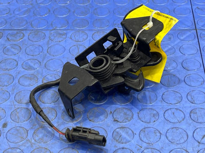 2019-2024 GMC Terrain Hood Lock Latch Assembly Genuine OEM 84900122