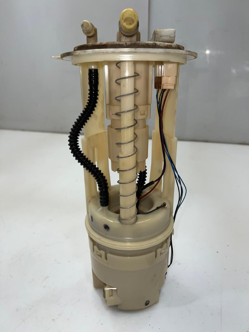 2005 - 2019 Nissan Frontier Fuel Pump Assembly w/o Flex Fuel OEM 17040ZZ00A
