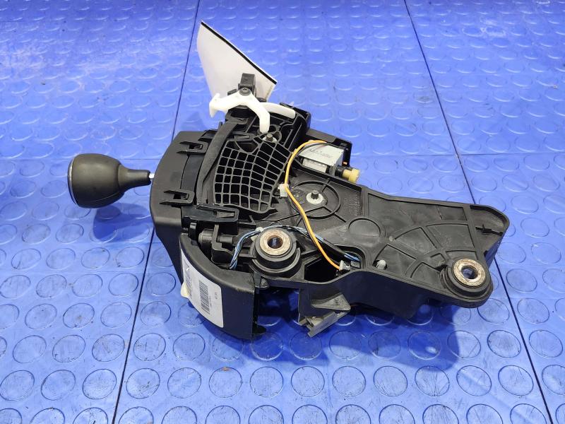 2011-2020 Dodge Grand Caravan Automatic Gear Shifter Assembly OEM 1UC34DX9AF
