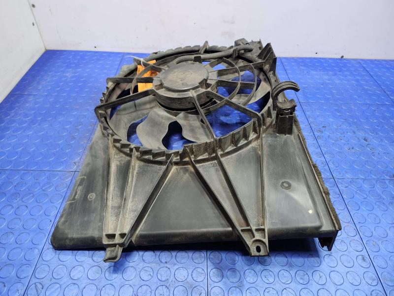 2015-2018 Kia Sedona OEM Engine Cooling Fan Assembly Genuine 25380A9000