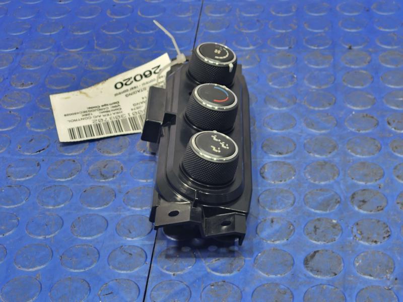 2014-2015 Dodge Durango Rear Temperature Climate Control Panel OEM 68158253AD