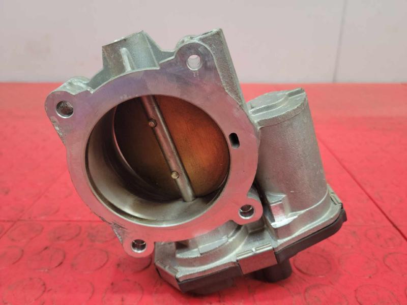 2008 Saturn Vue Throttle Body/Valve Assy