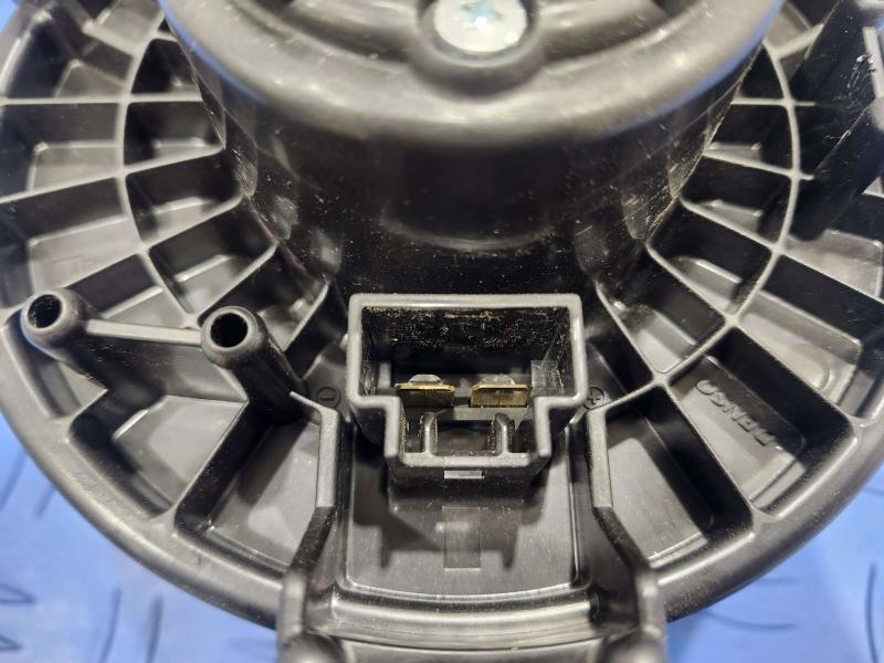 2013 Toyota Yaris Blower Motor