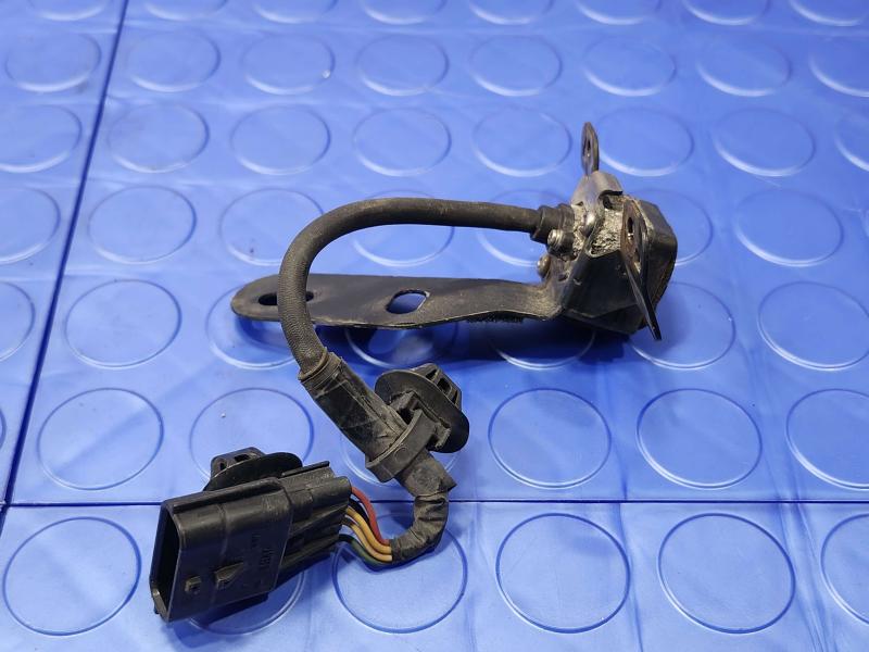 2011-2012 Infiniti QX56 Front View Camera Assembly Genuine OEM Part 284F11BA3A