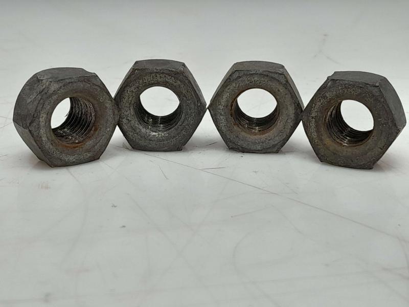 2012 Toyota Prius Lug Nuts