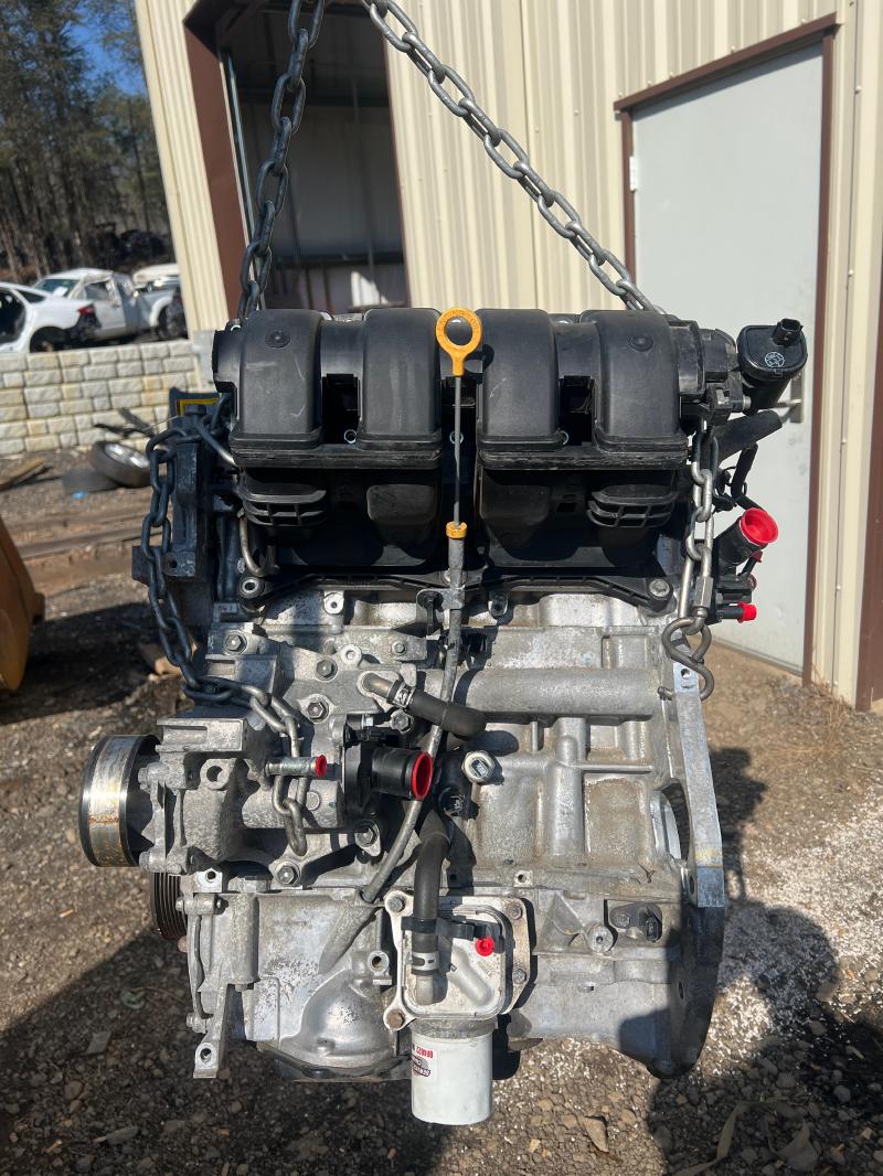 2013 - 2017 Nissan Sentra 1.8L Engine Assembly MR18DE 130K Miles OEM 101023RC2B
