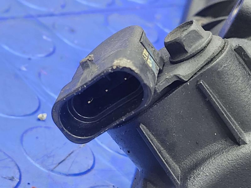 2011 Kia Sorento Valve Cover
