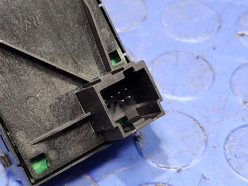 2014 Ford Mustang Door Switch Front