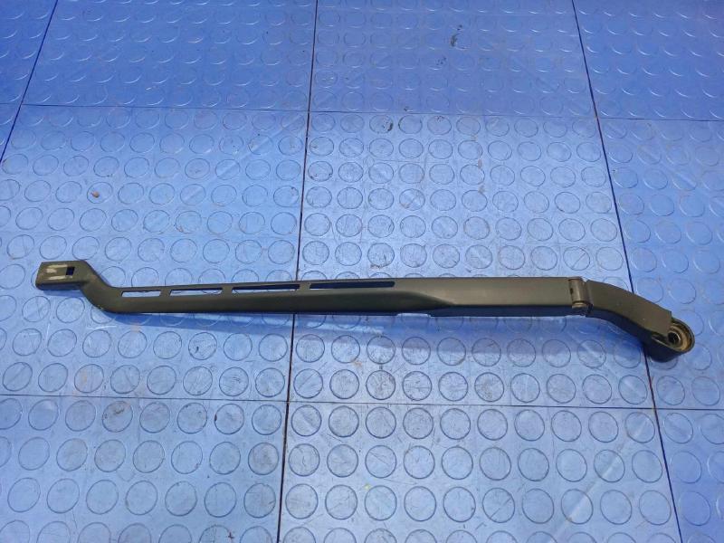 2014 Chevrolet Silverado 1500 Wiper Arm