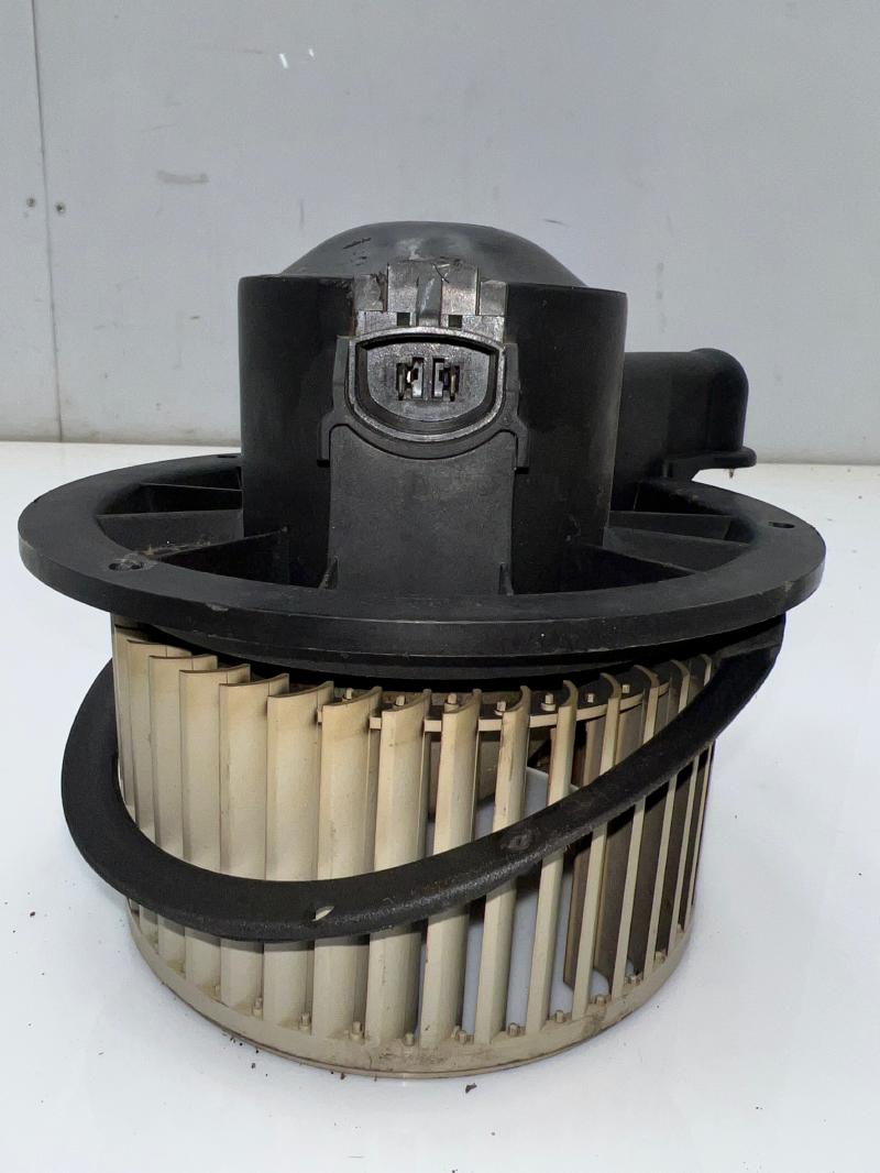 2004 Lincoln Aviator Blower Motor