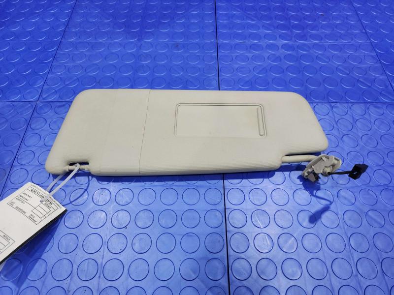 2020 Volkswagen Passat Sun Visor